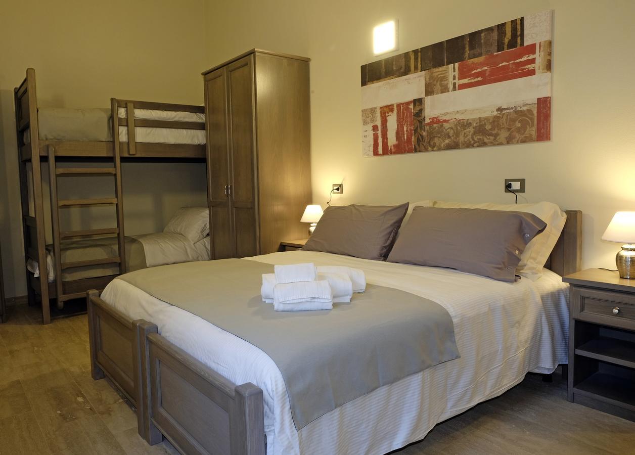 Eos Room And Breakfast Iglesias Extérieur photo